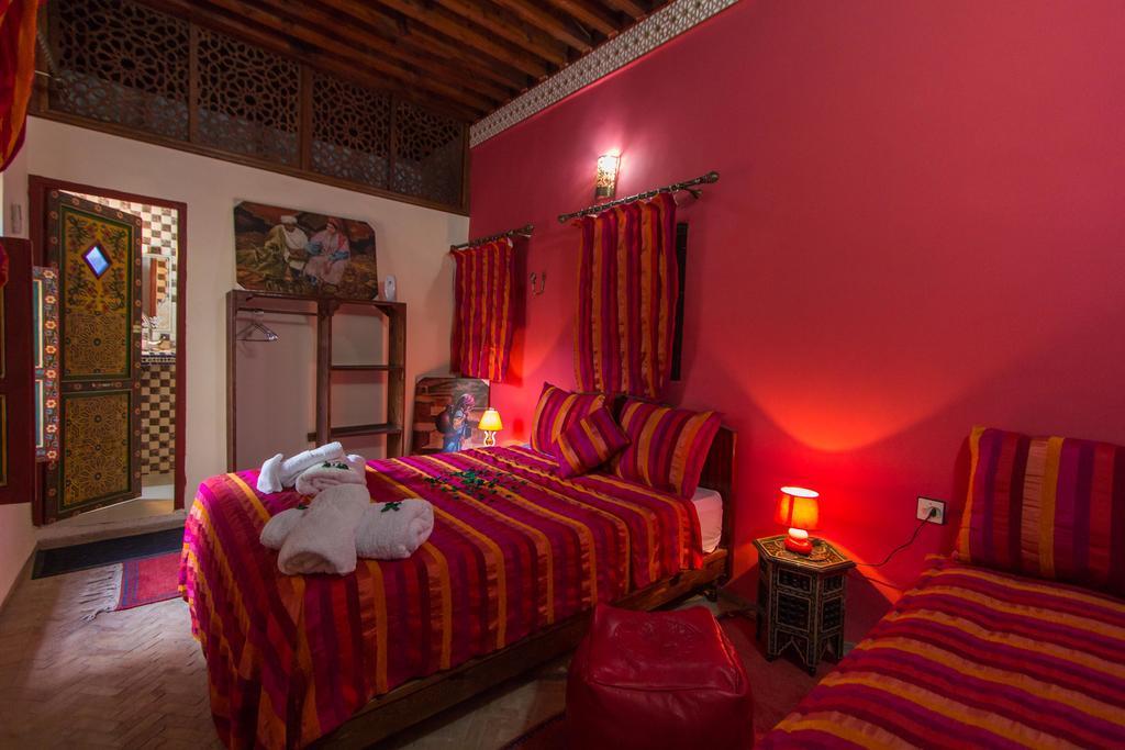 非斯 阿亚麦地那摩洛哥传统庭院住宅酒店 客房 照片